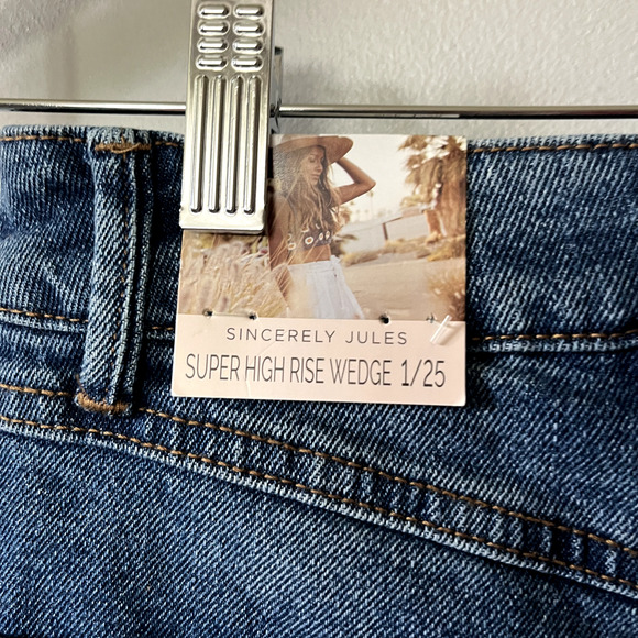 Sincerely Jules NEW Shorts Denim Jean Distressed Super HIgh Rise Wedge 25/1 - Picture 10 of 13